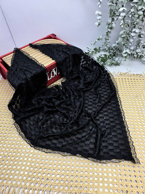 مینی اسکارف مخمل فول نگین + دور دانتل وارداتی